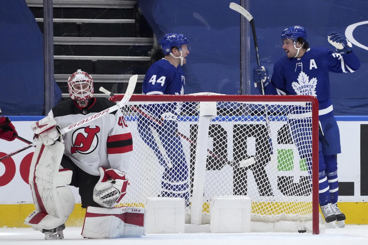 Toronto maple leafs cheap new jersey devils